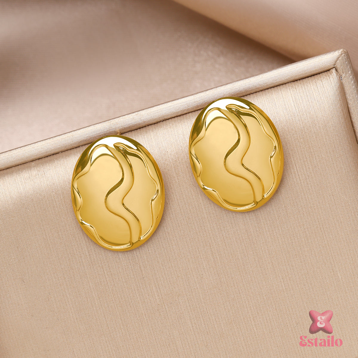 Golden Ripple Studs Earring