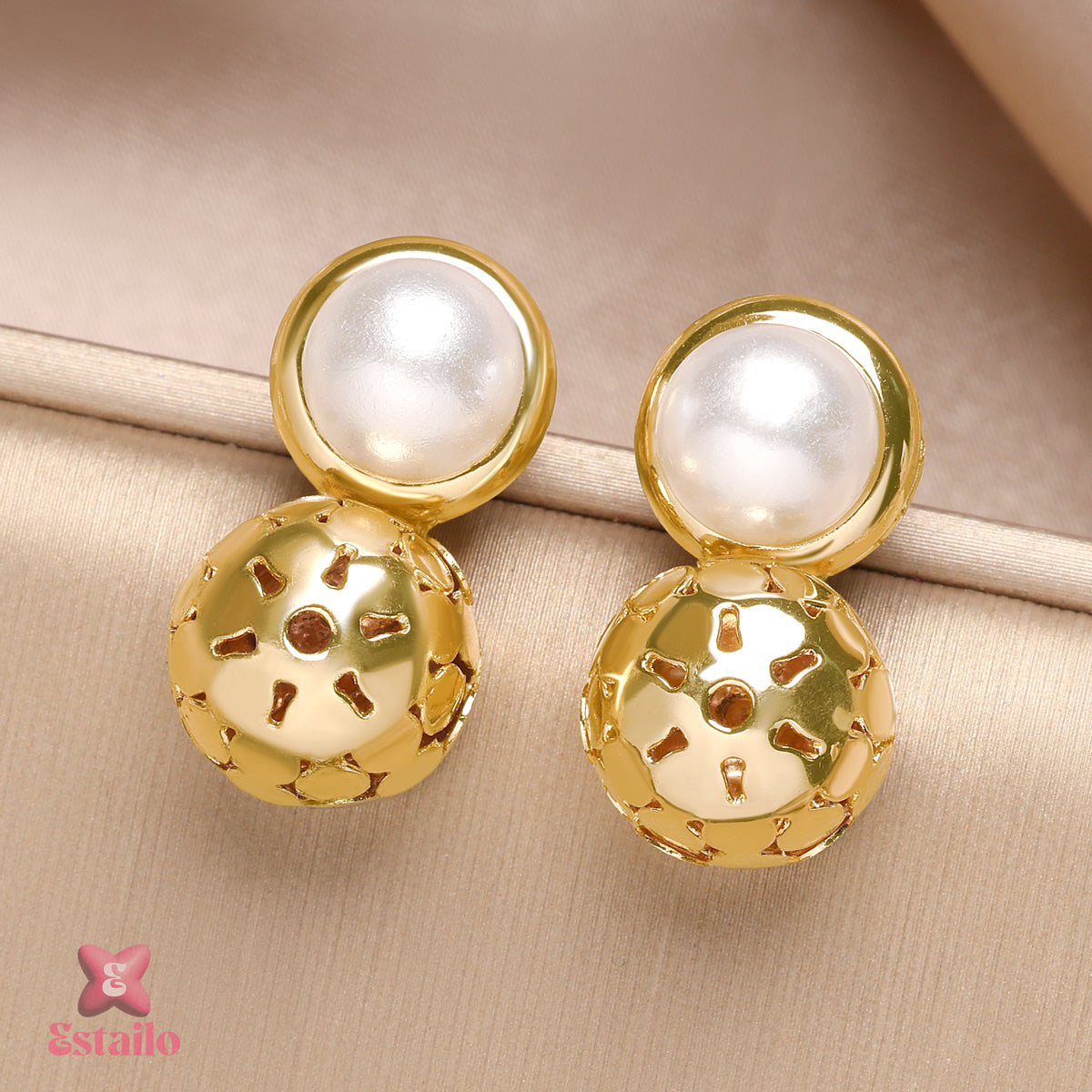 Golden Orb Pearls Earrings