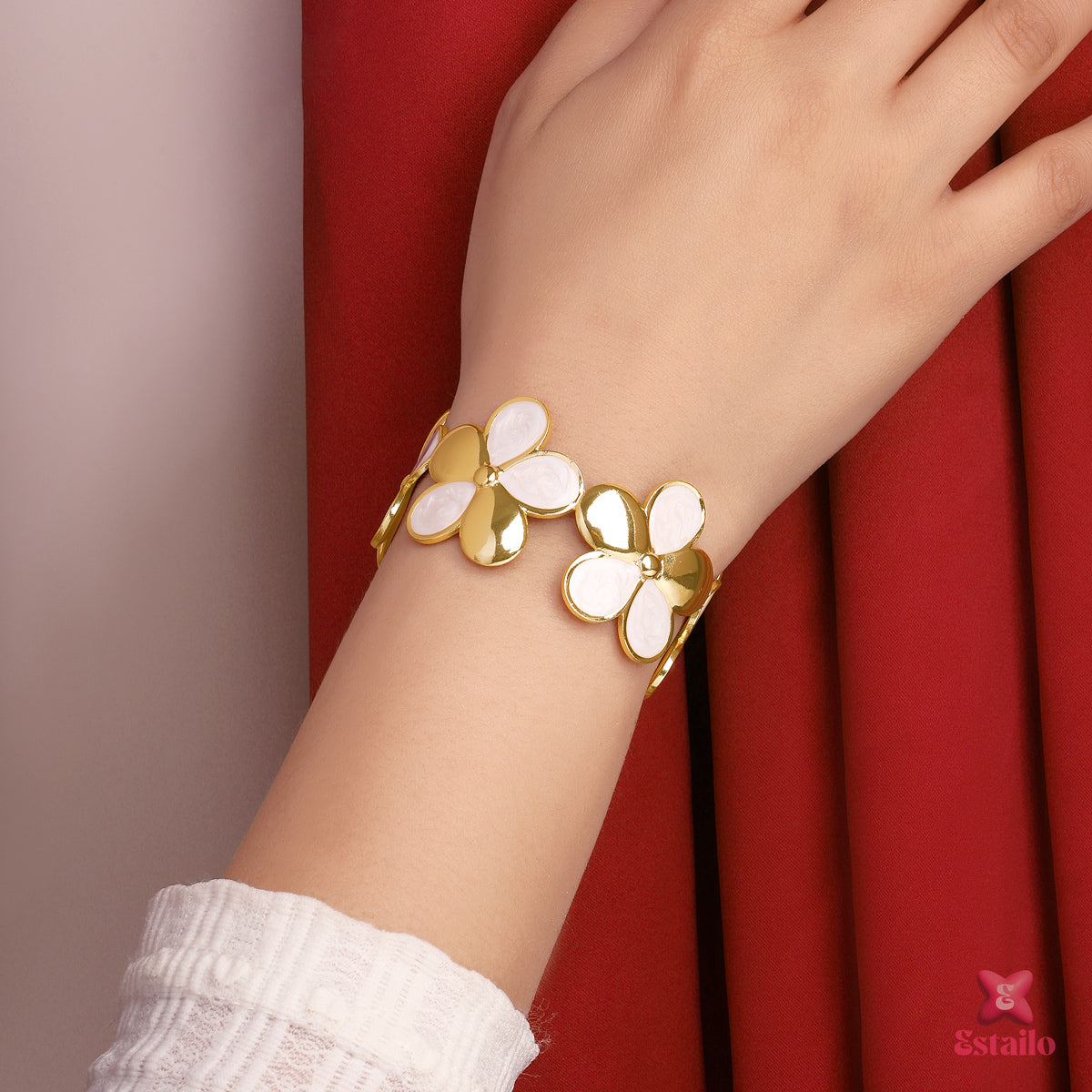 Elegant Flora Bracelet