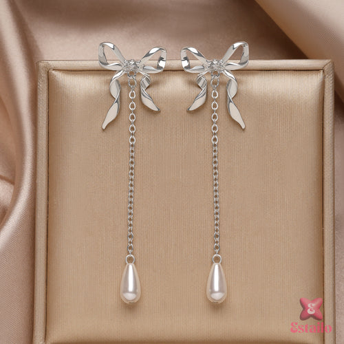 Silken Bow Pearls Earrings