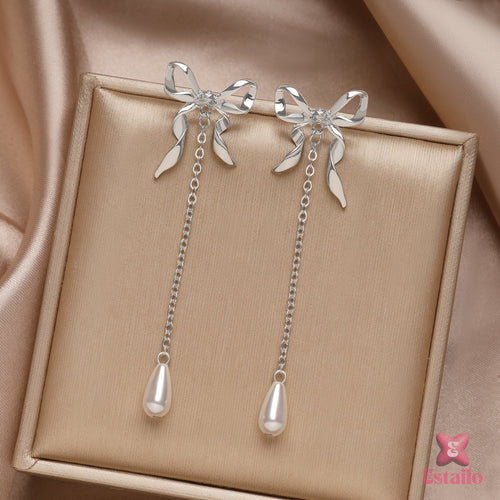 Silken Bow Pearls Earrings