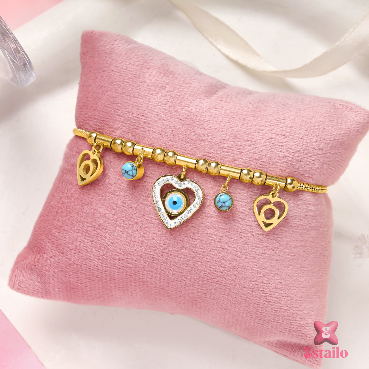 Golden Heart Gaze Bracelet