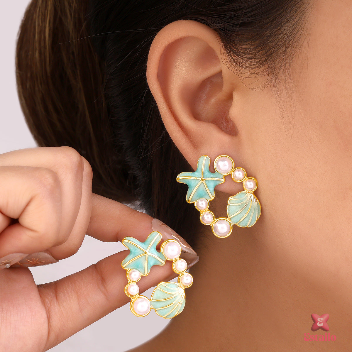Starfish Shell Glow Studs Earring