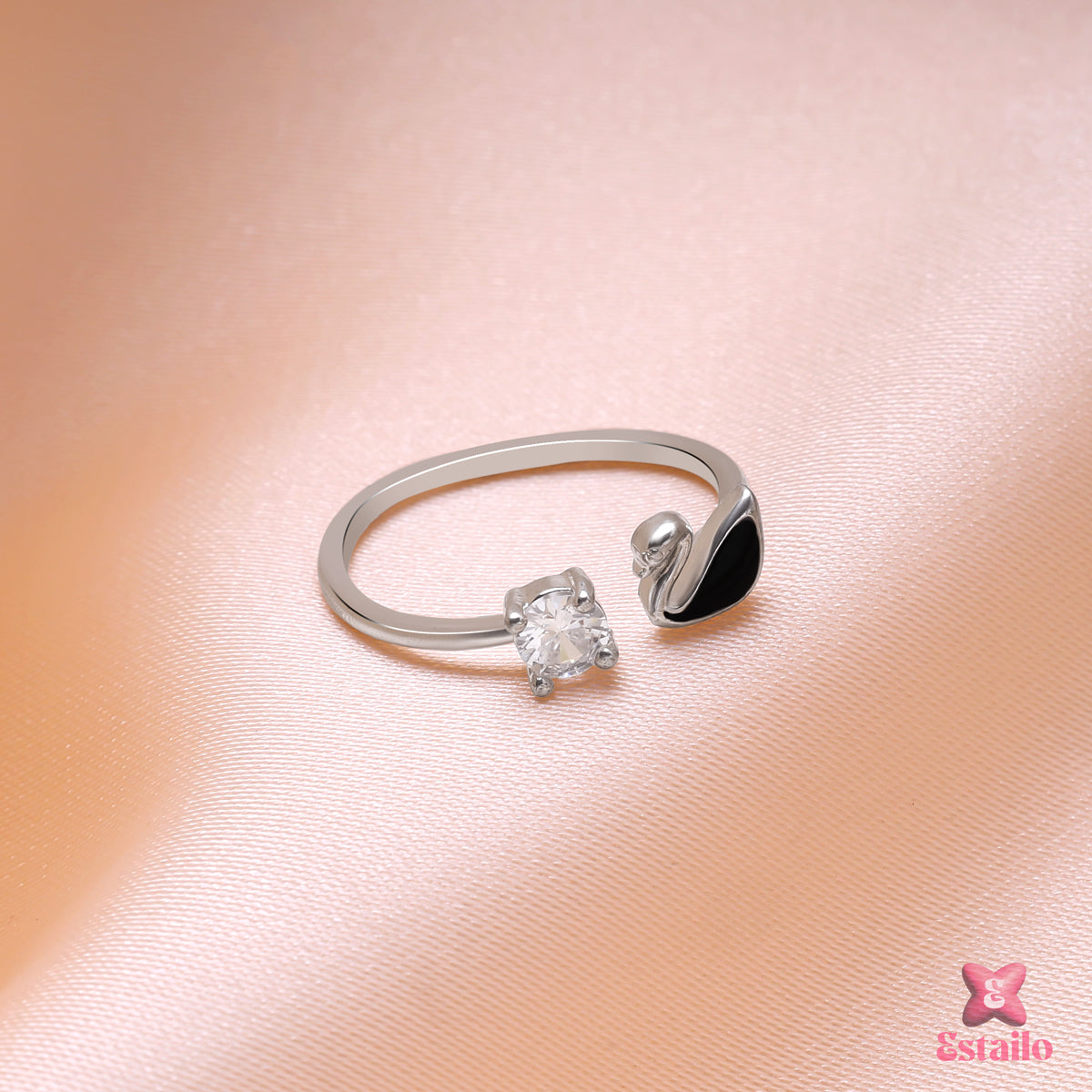 Black Swan Ring