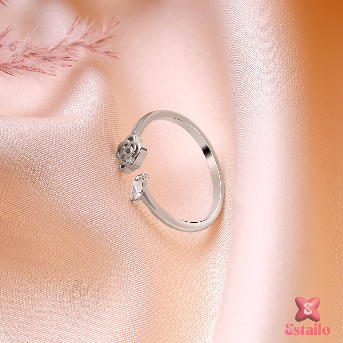 Sleek Floret Ring