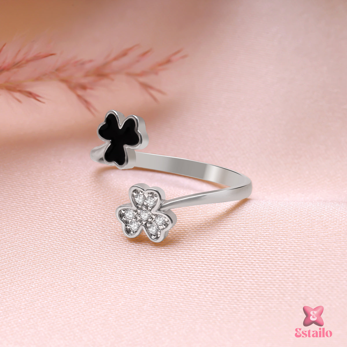 Midnight Sparkle Clover Ring