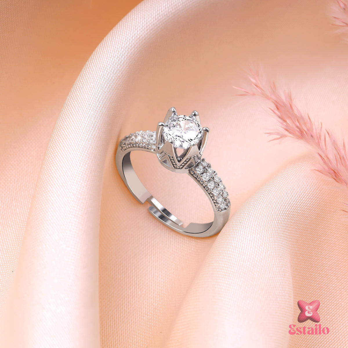 Glimmering Stone Ring