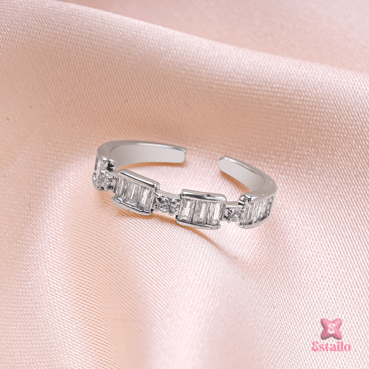 Radiant Rolo Ring