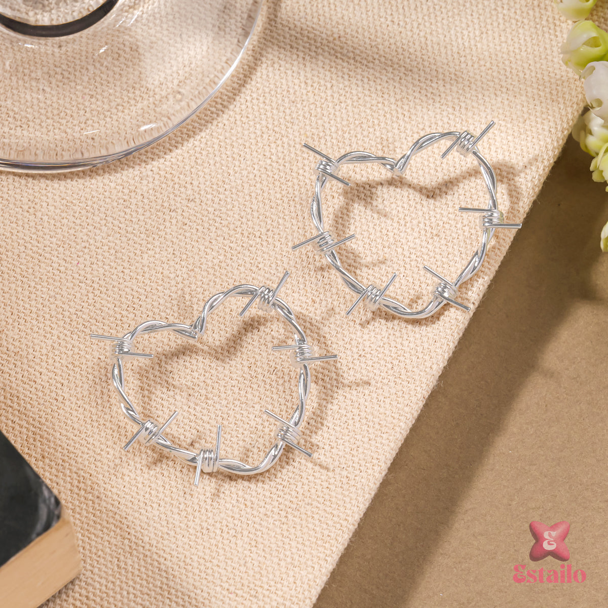 Heart's Edge Hoops Earrings