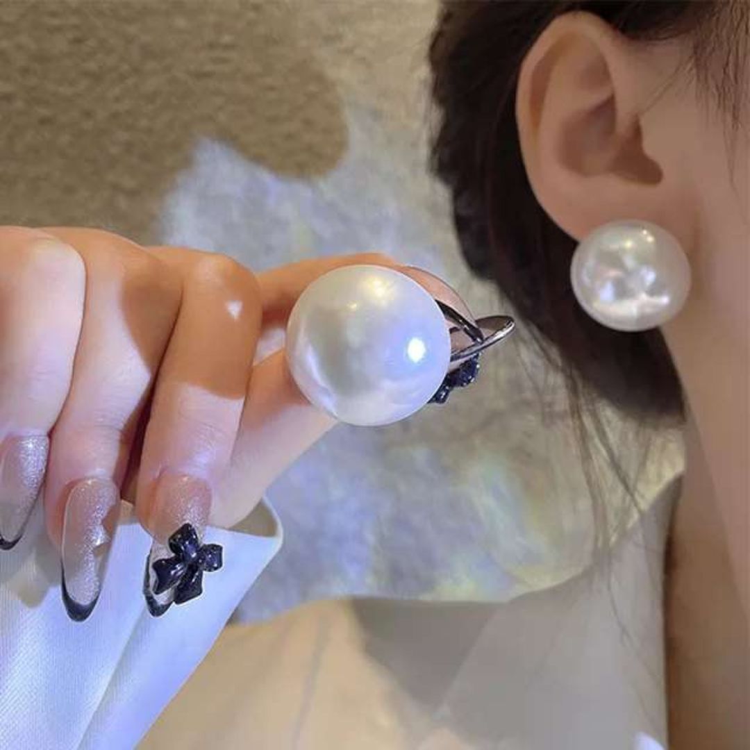 A Pearl Of Wisdom Stud Earrings