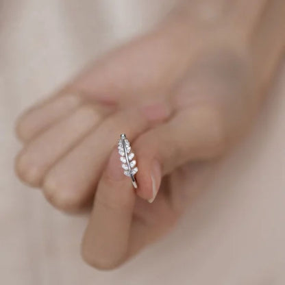 Dazzling Dainty Leaf Ring