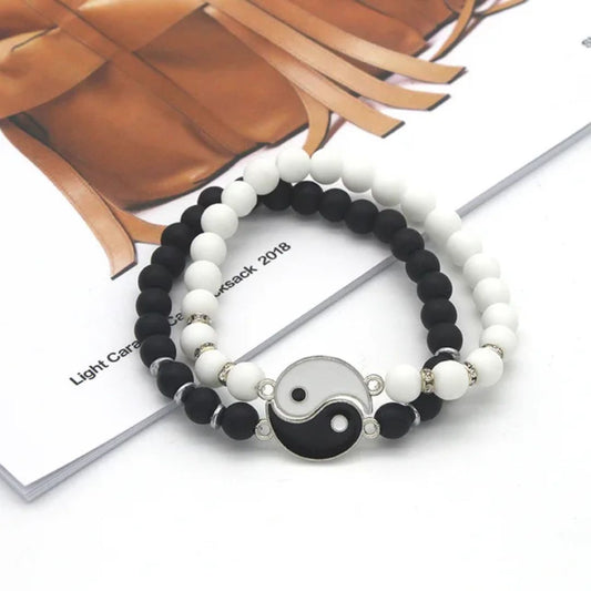 Perky Pearl Bracelet ( White & Black )