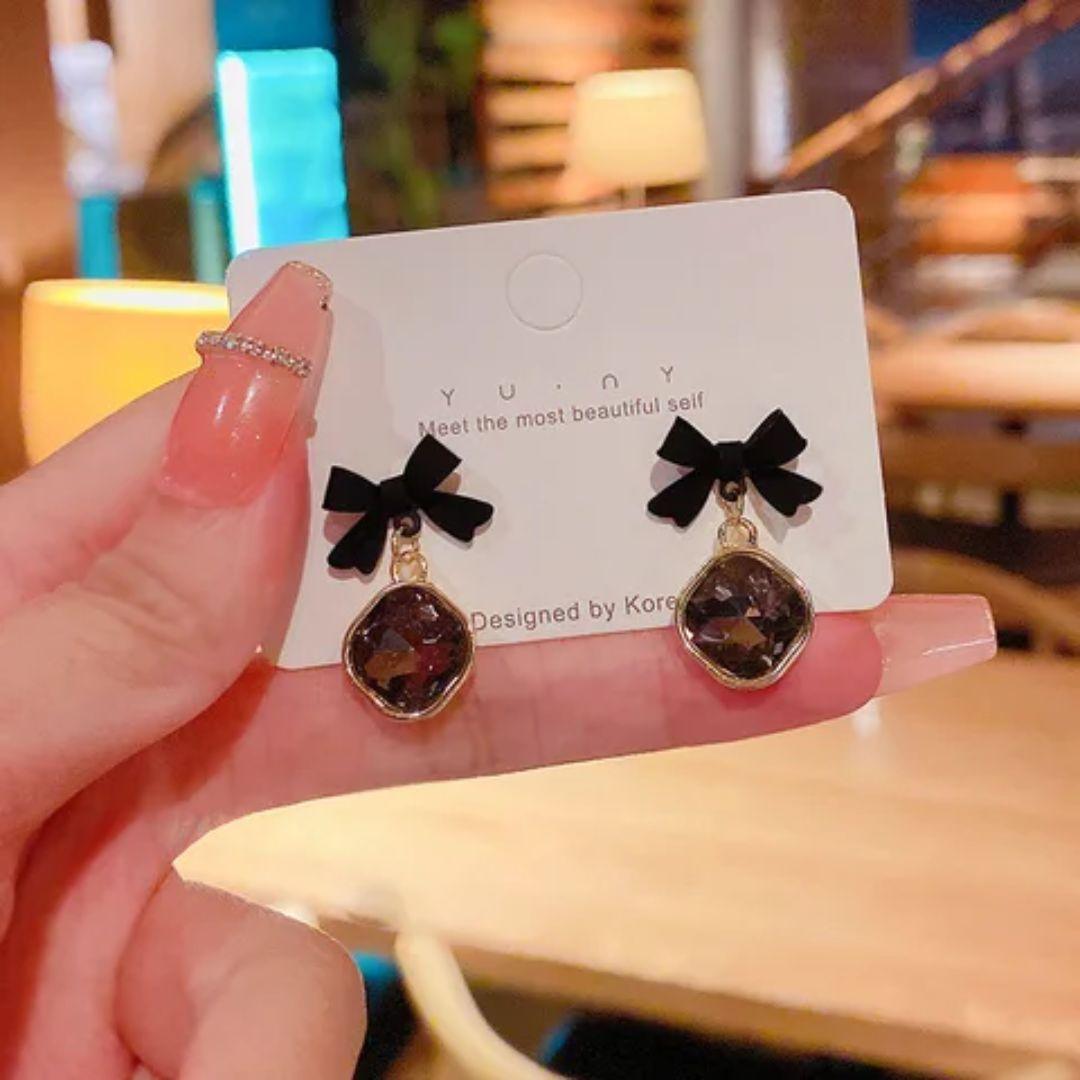 Dazzle Bow Earring