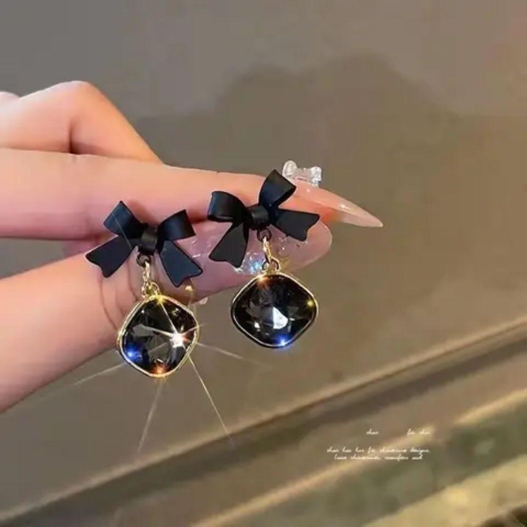 Dazzle Bow Earring