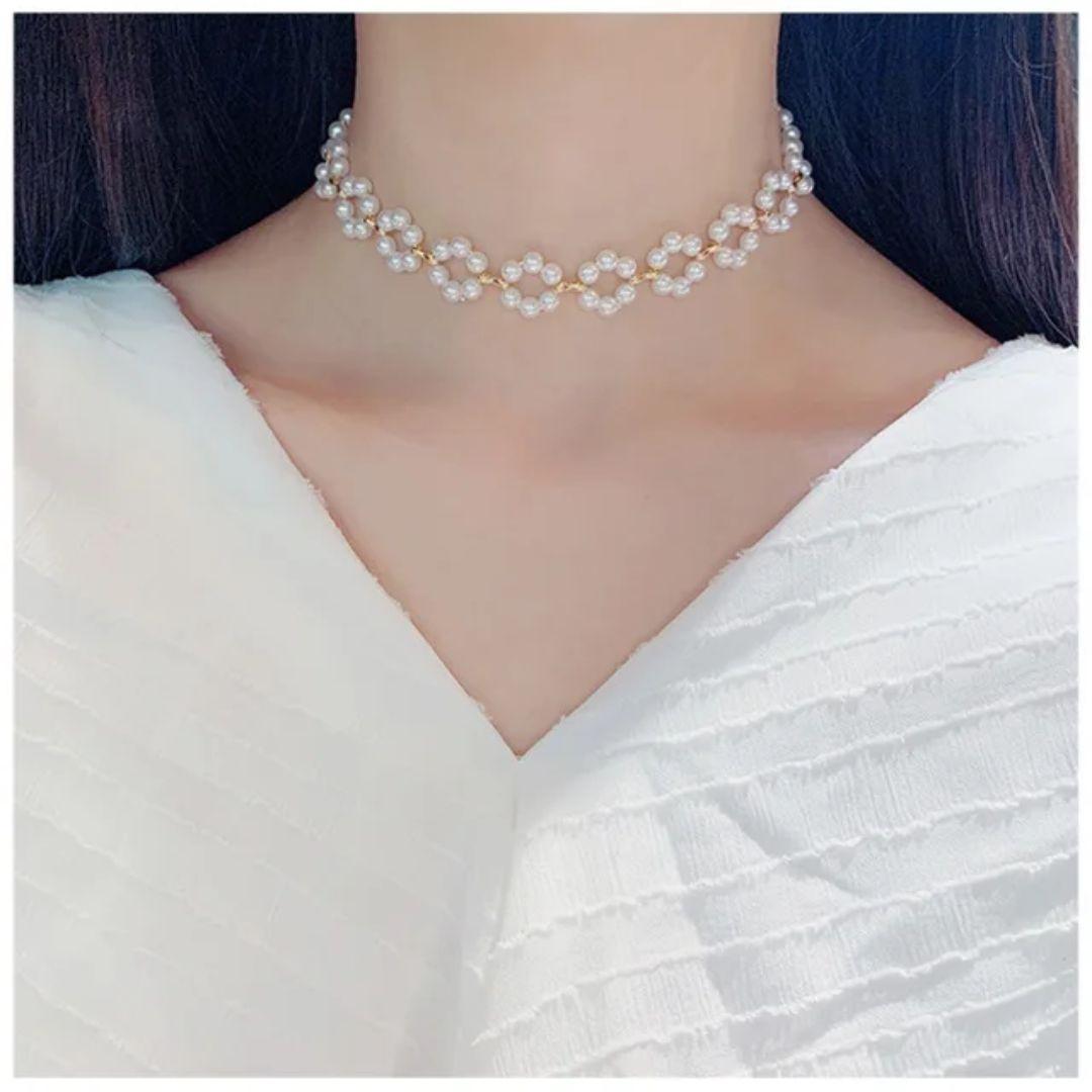 A Pearl Of Wisdom Neckpiece