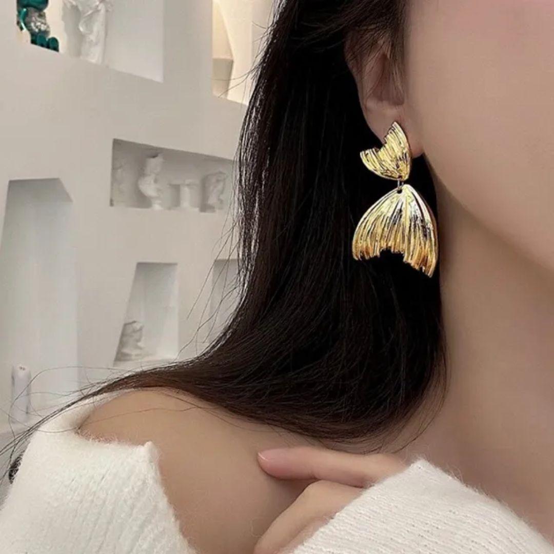 Blind Date Golden  Earrings