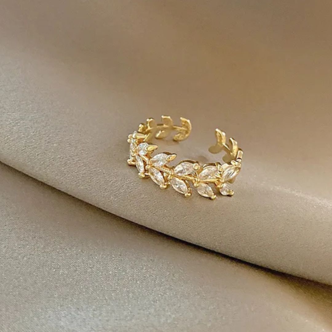 Dazzling Dainty Leaf Ring