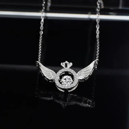 Fly high Neckpiece