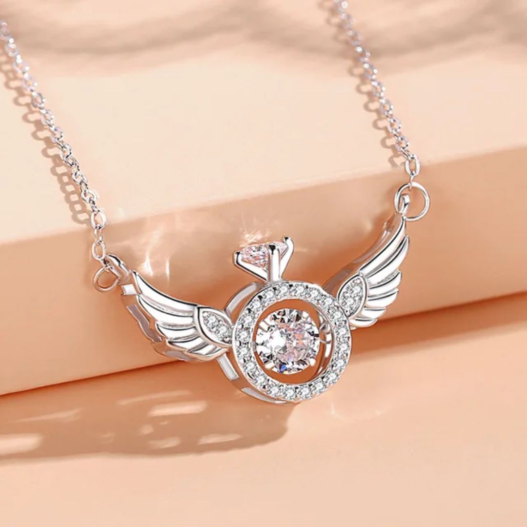 Fly high Neckpiece