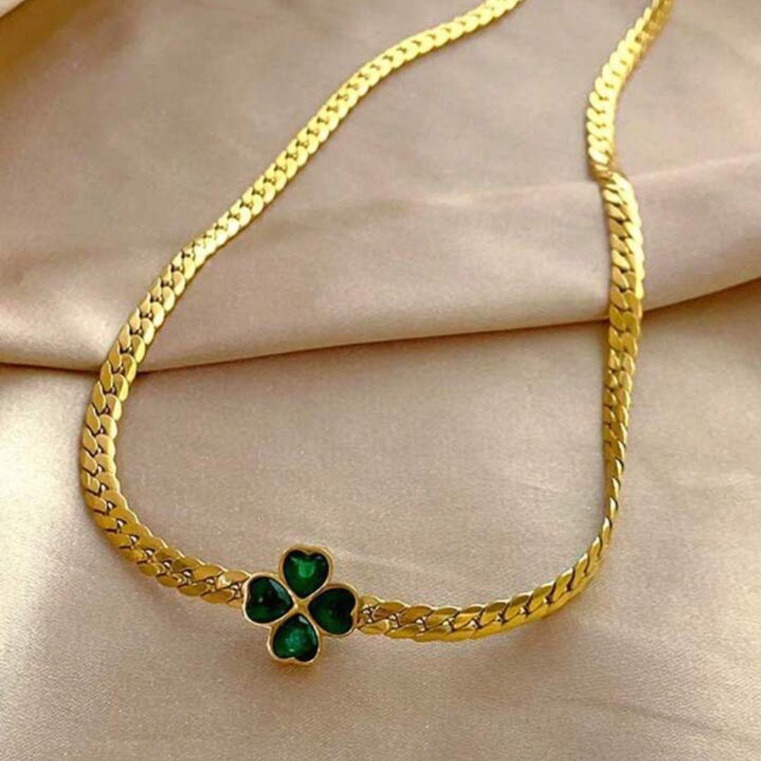 Daisy Glow Necklace