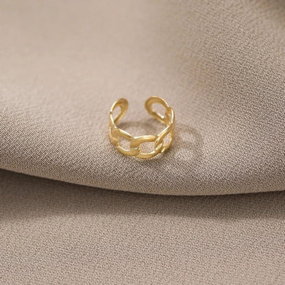 Look Like A Snake Earcuff (Single Ear)