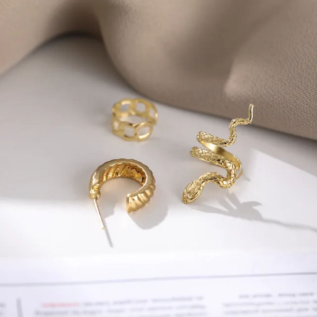 Look Like A Snake Earcuff (Single Ear)