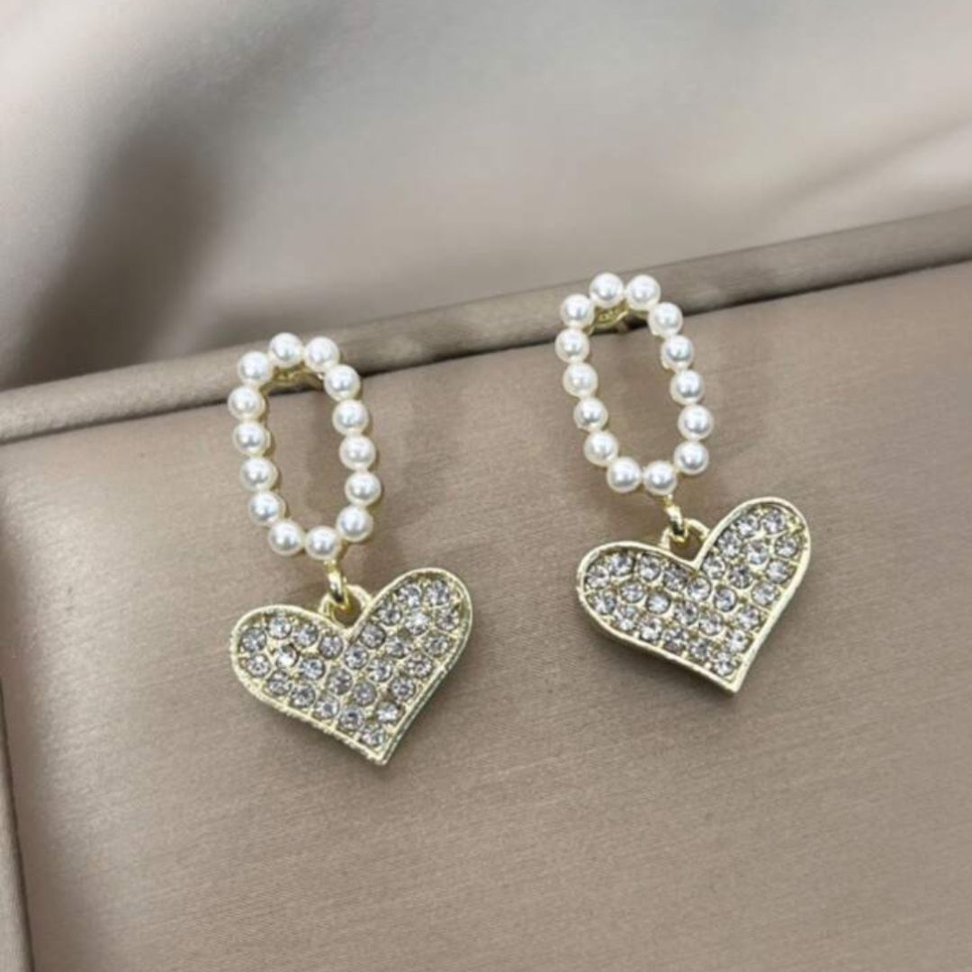 A Pearl Of Wisdom Heart  Earrings