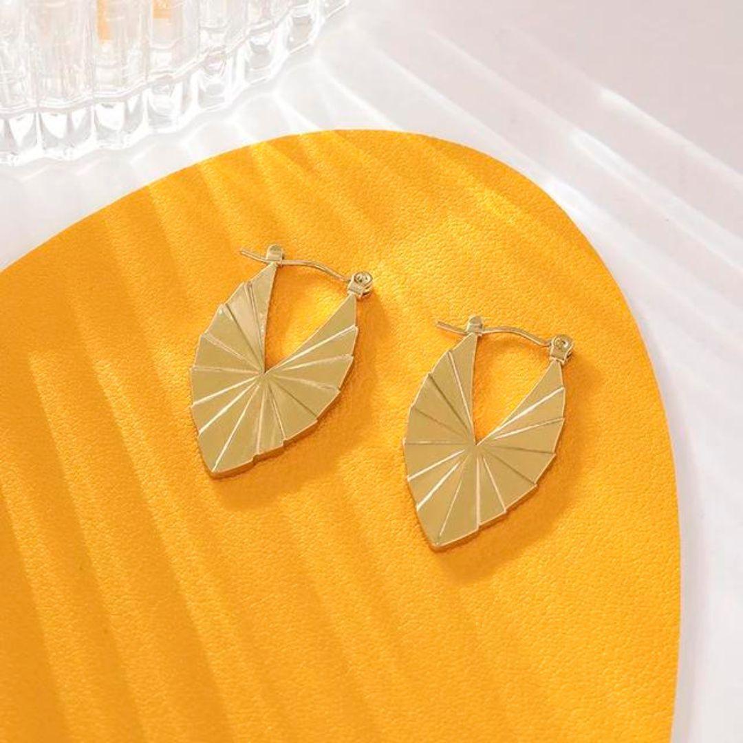 Dainty Chic Earrings