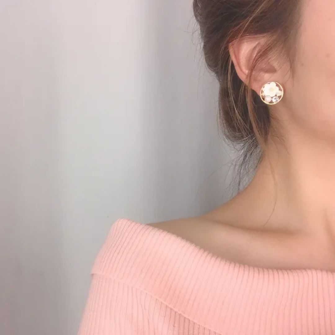 A Pearl Of Flower Earrings