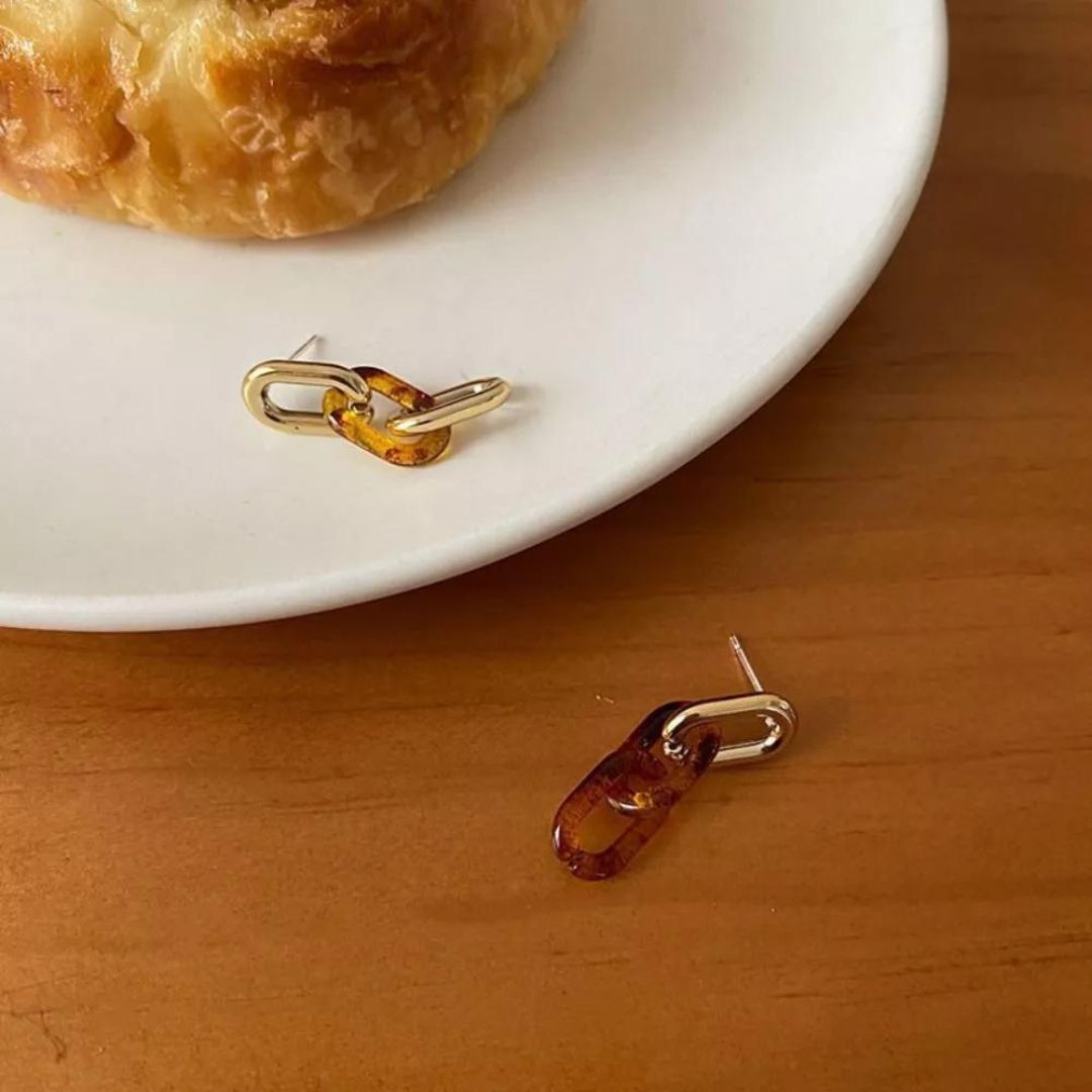 Blind Date Linked Earring