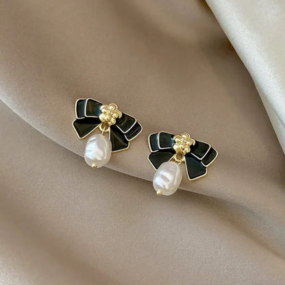 Bling Blogger Bow Earrings ( Black )