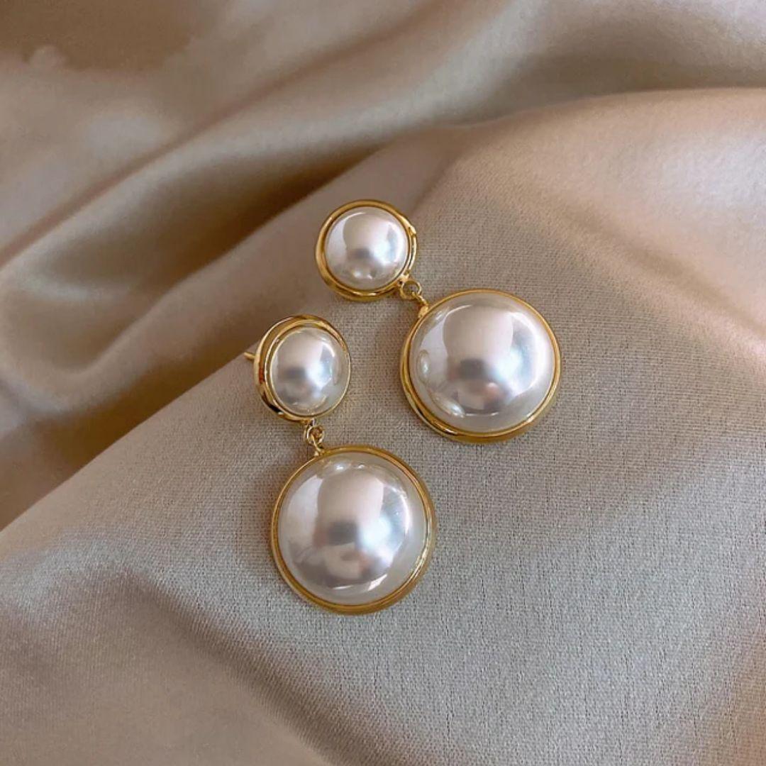 Fleur Pearl Strings Earring