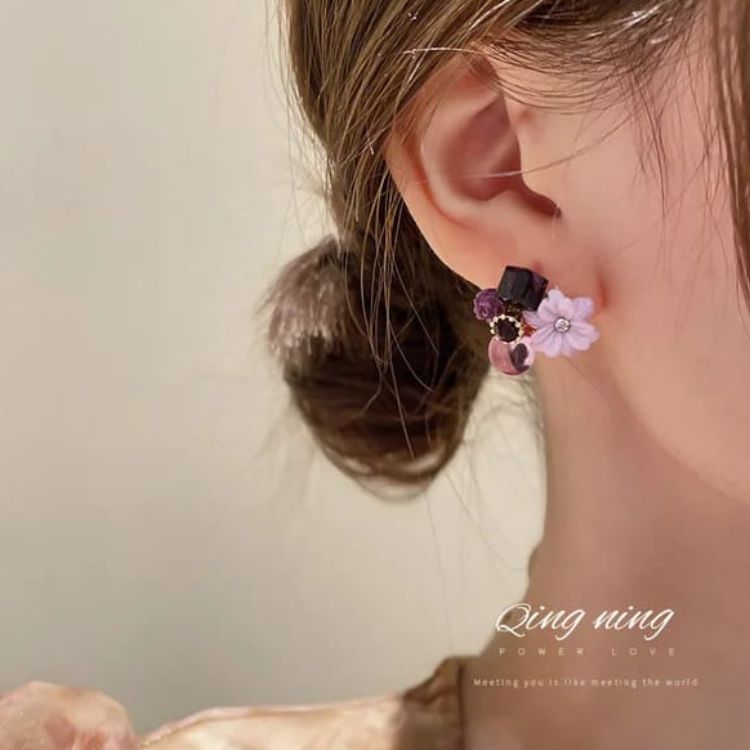 Cut The Crap flower Earrings