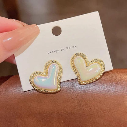 Perky pearl Heart Earrings