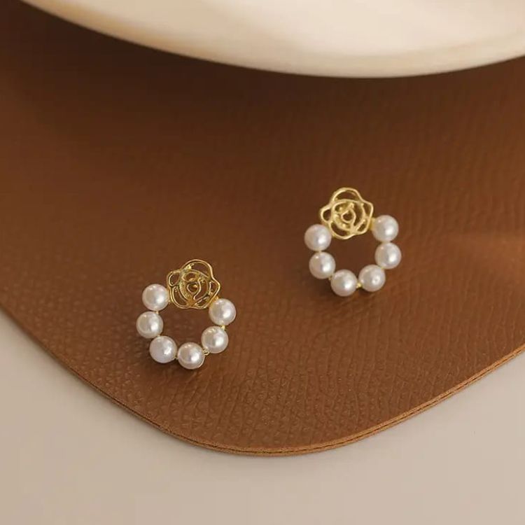 Pearlfect Drop Earrings