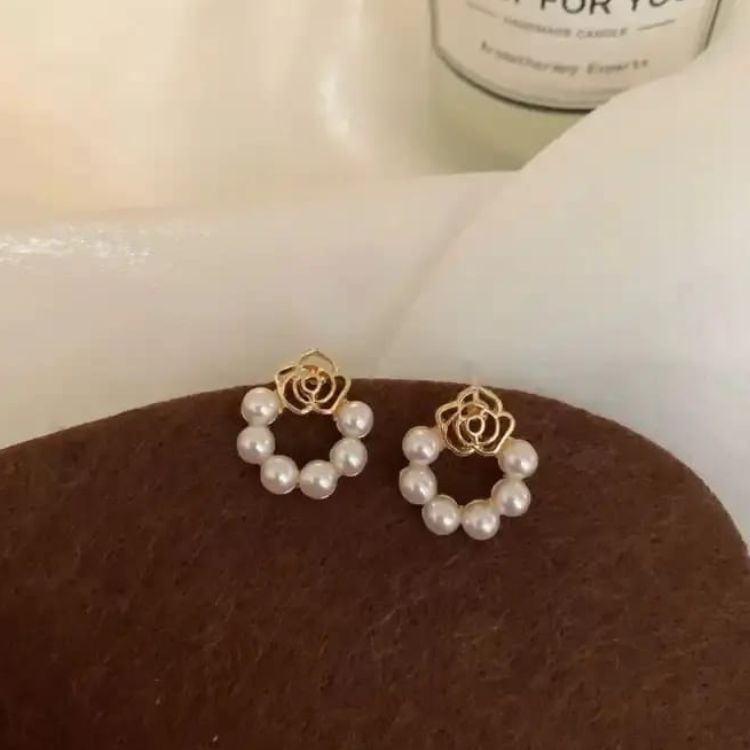 Pearlfect Drop Earrings