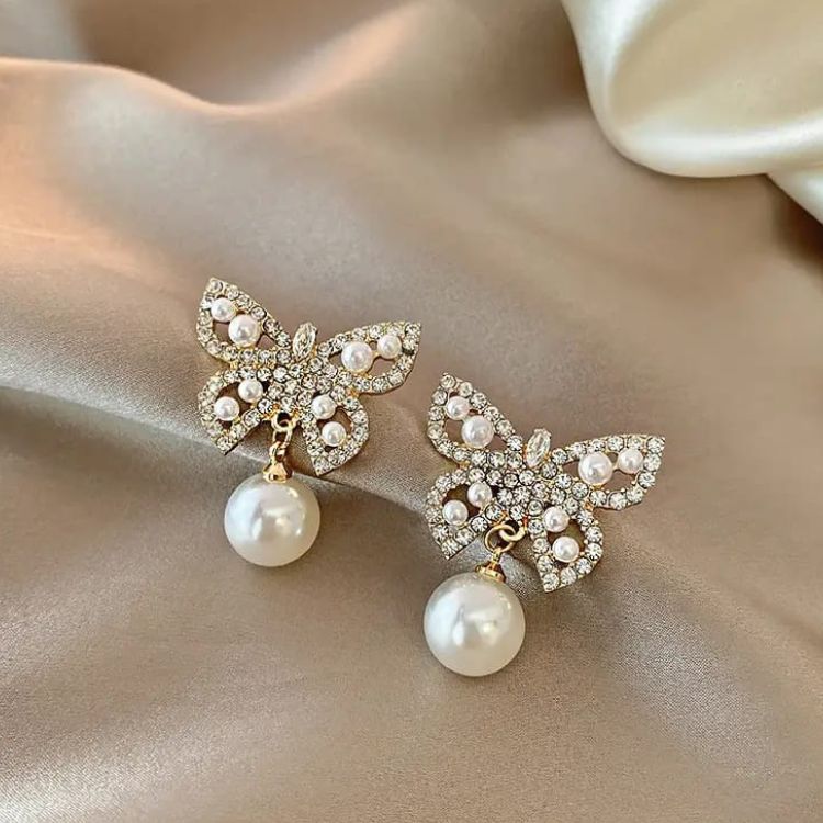 Social Butterfly Pearl Earrings