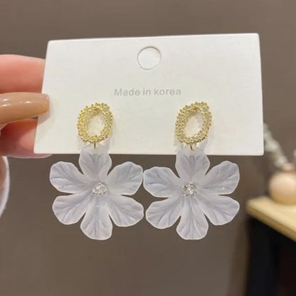 Cozy Crystal Flower Earrings