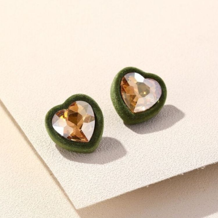 Luxe Heart stud earrings