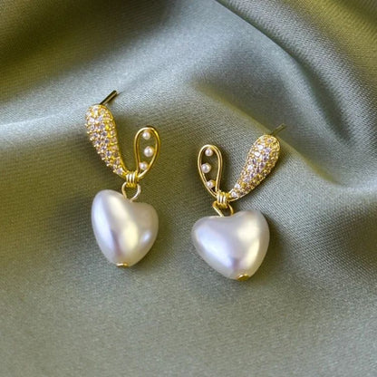 Bling Blogger Pearl Heart Earrings