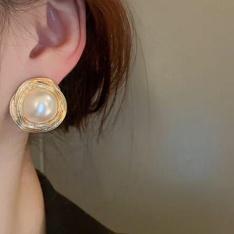 A Pearl Of Wisdom  Earrings