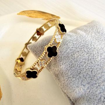 Minimalist Queen Vibe Bracelet