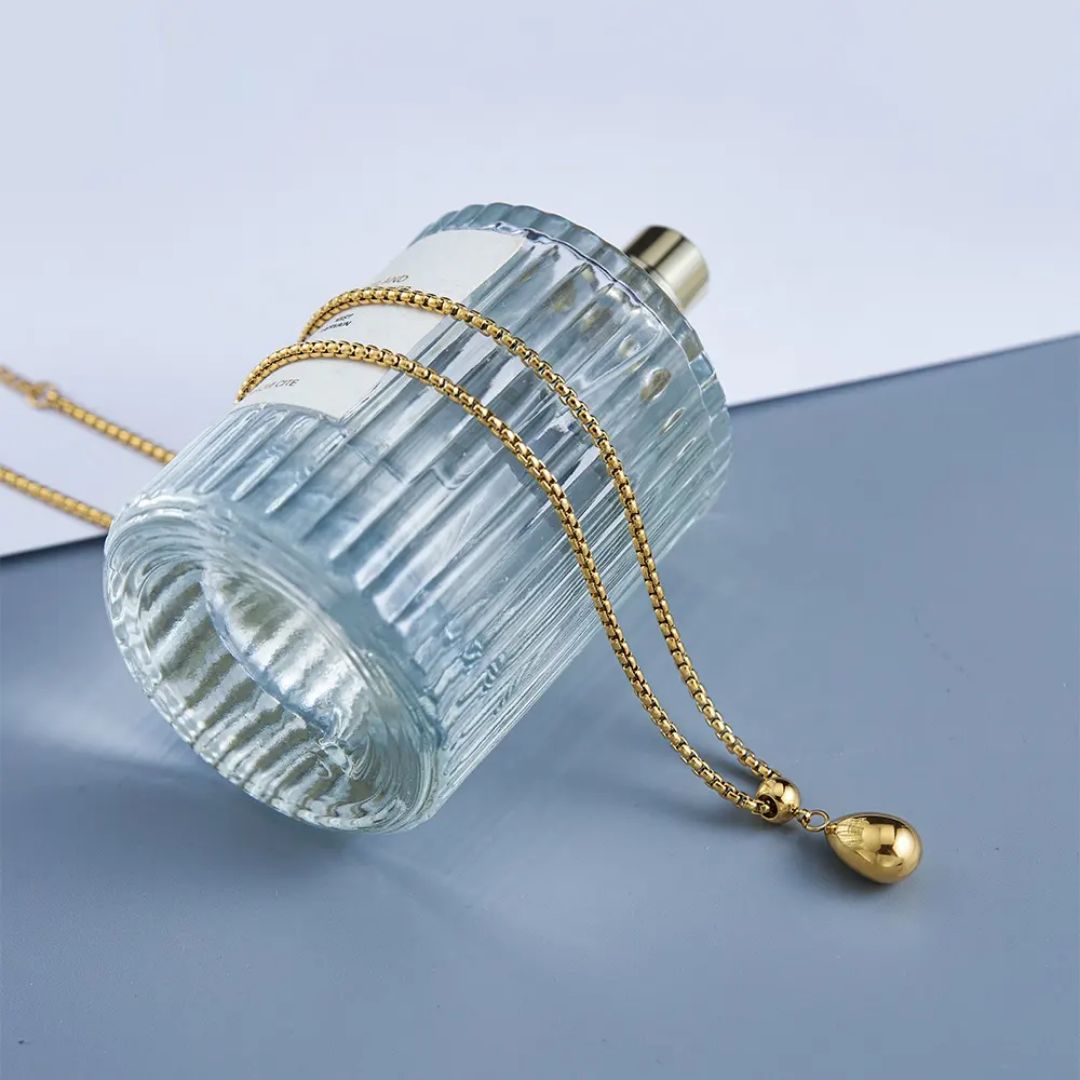 Minimalist Teardrop Necklace