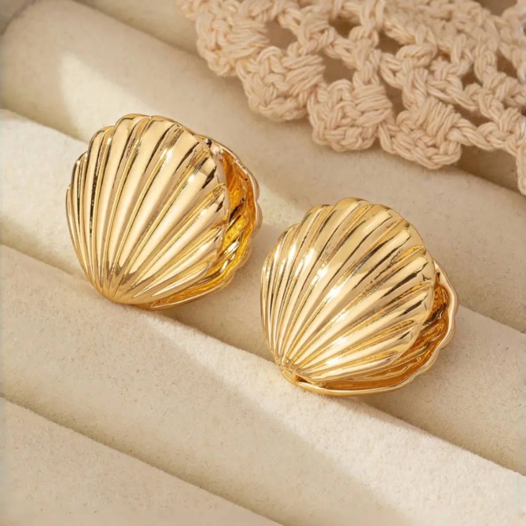 Seashell Glimmer Earrings