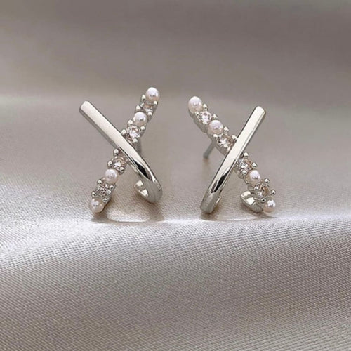 Criss-Cross Pearl Studs Earring