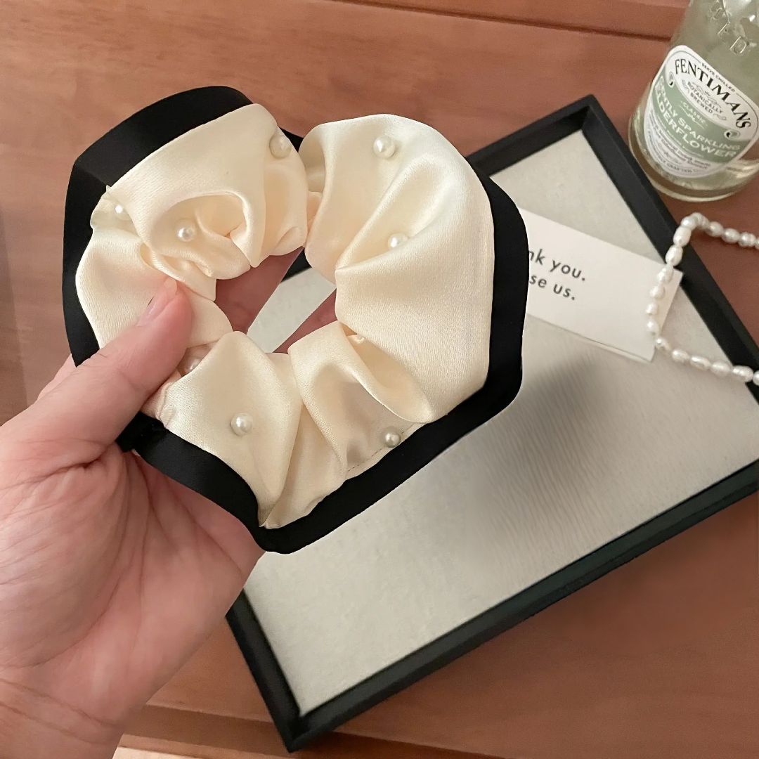 Pearl Hair Scrunchie Hair Tie