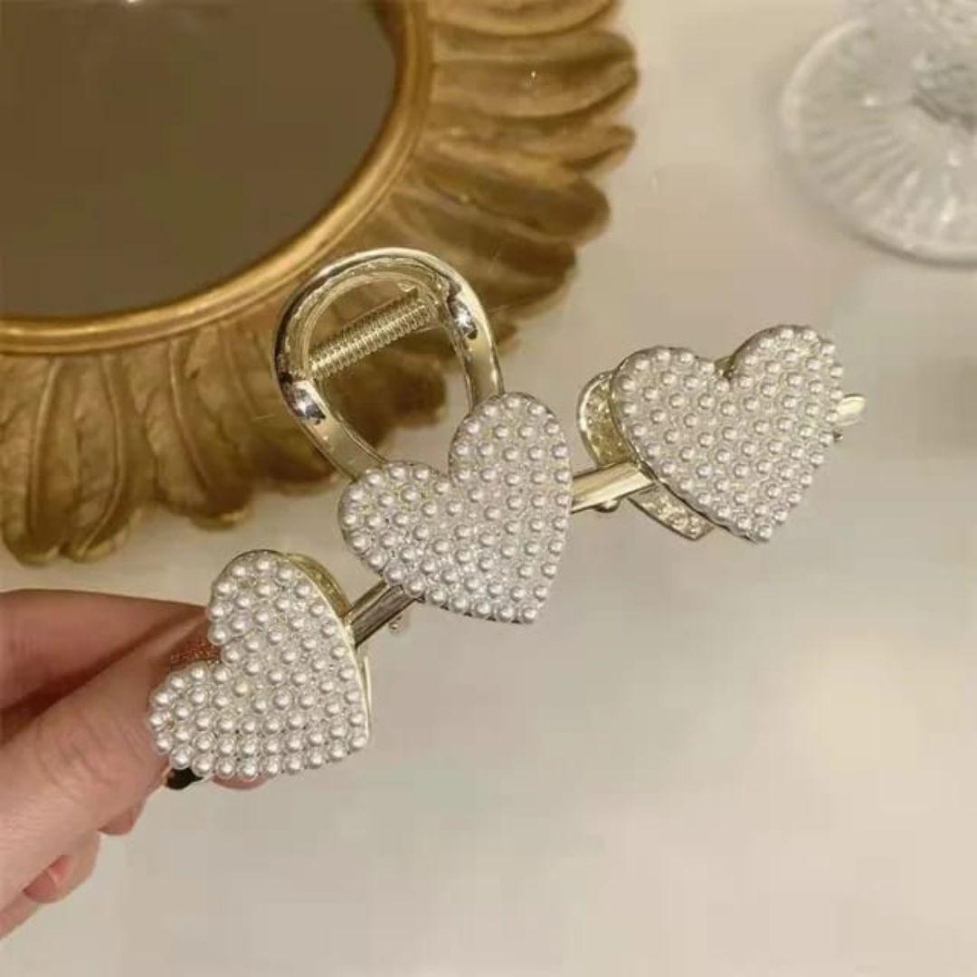 Rhinestone Heart pearl claw