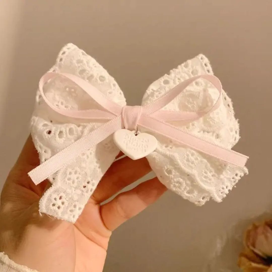 Sweetheart Lace Clip (pack of 1)