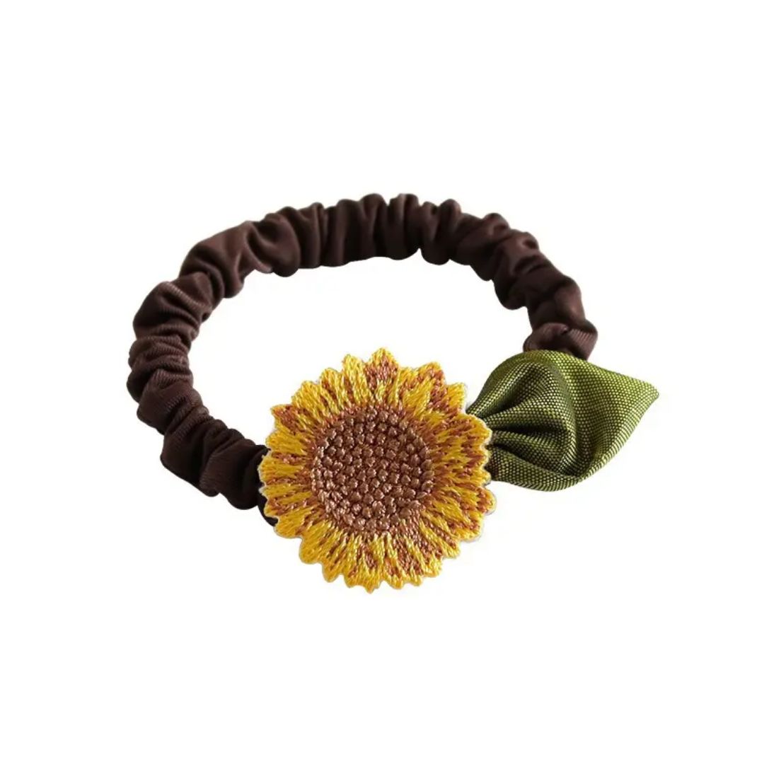 The Sunflower Sweetheart Scrunchie (Pack of 1)