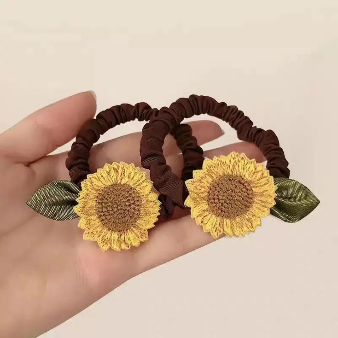 The Sunflower Sweetheart Scrunchie (Pack of 1)